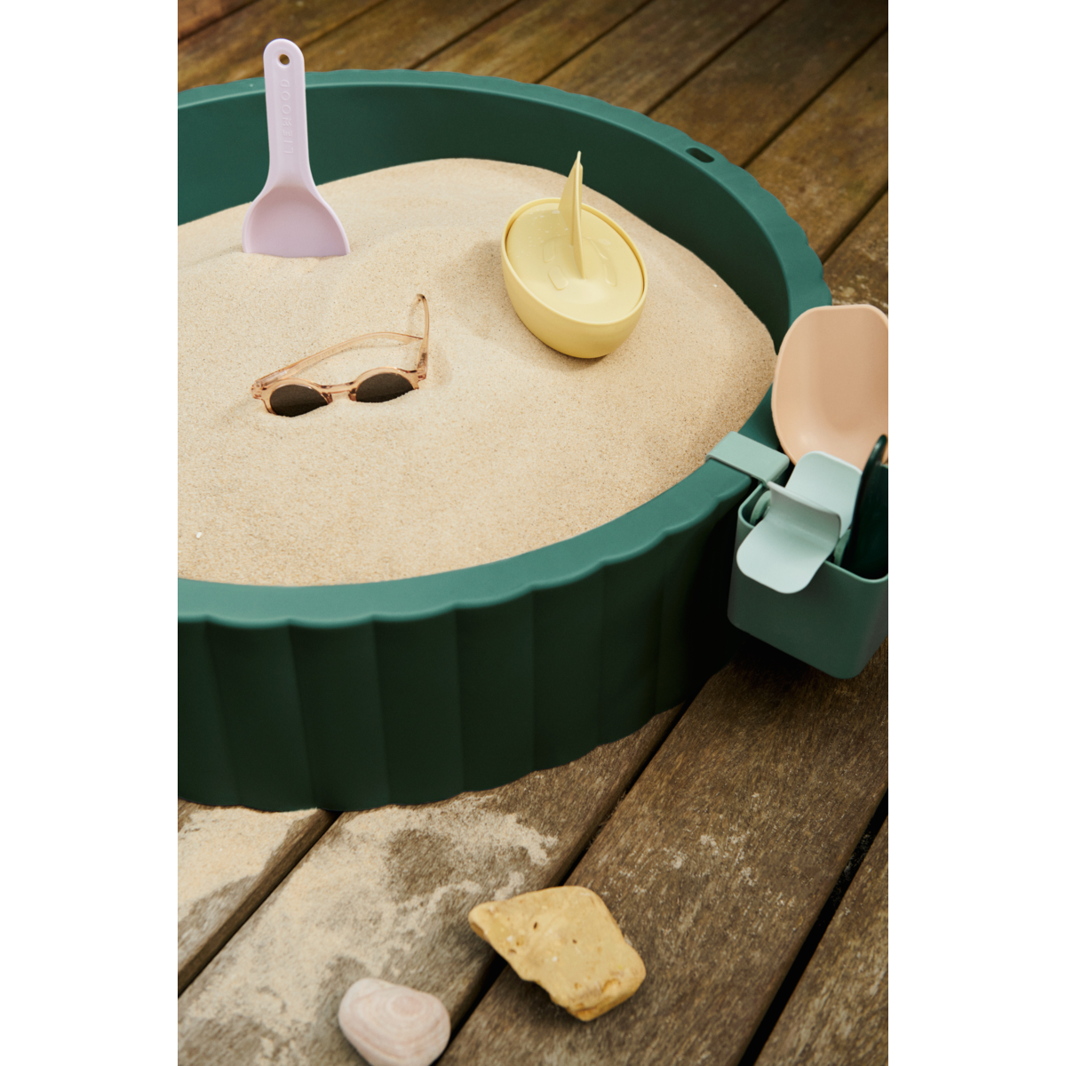 Liewood SAUL Sandkasten - Garden green / Sandy - Outdoor-Spielzeug