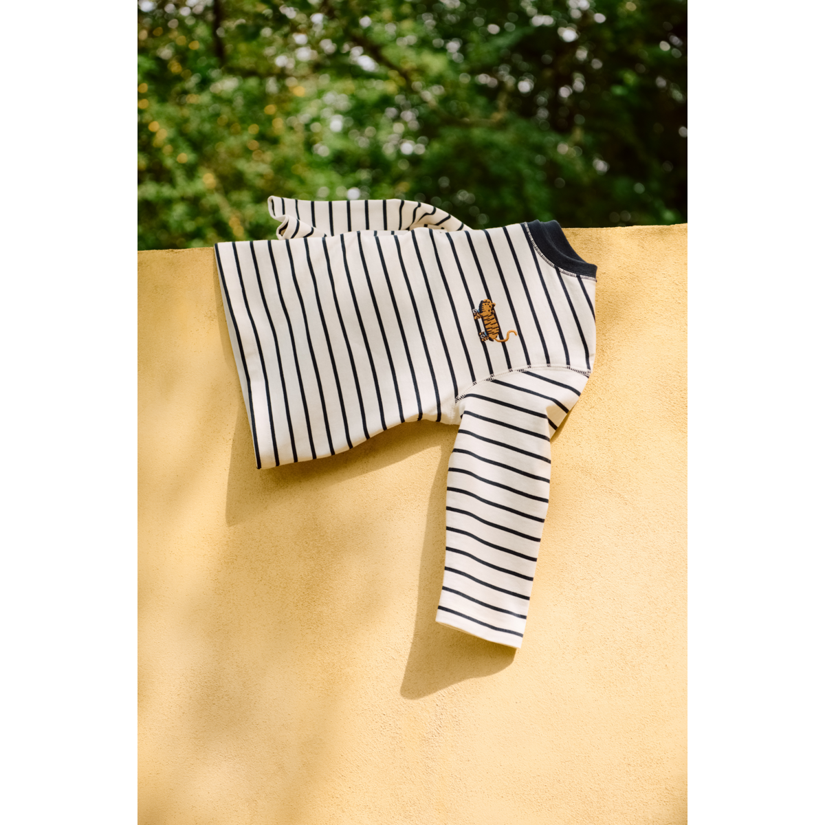 Liewood TYLER gestreiftes Langarm-T-shirt - Y/D stipes Classic navy / Creme de la creme - T-shirt