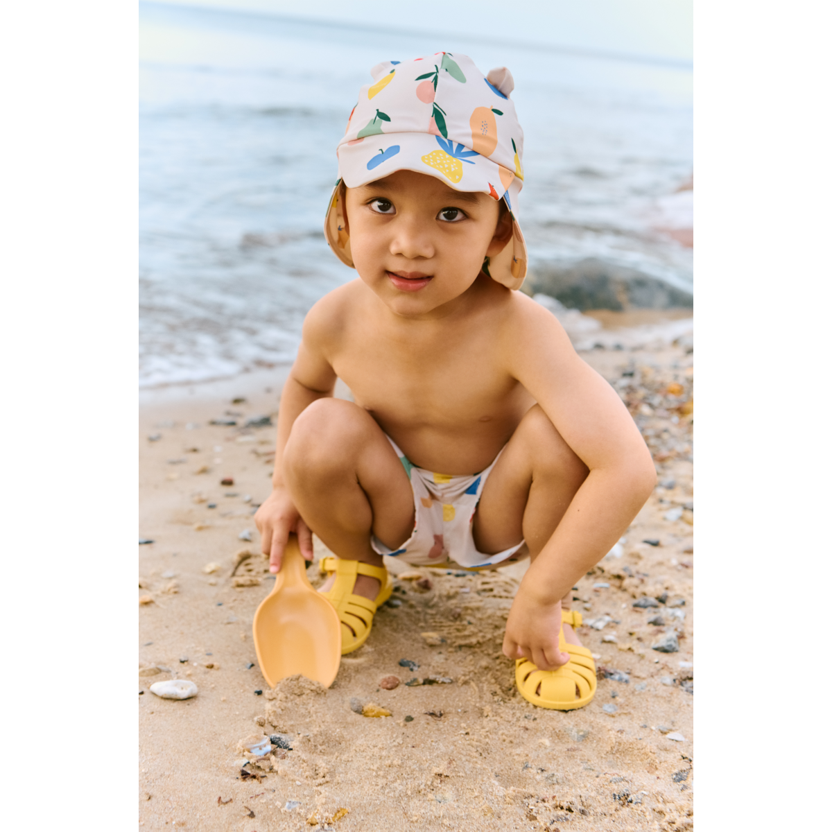 Liewood Aiden Bedruckte Boardshorts - Fruit / Sandy - Badeshorts